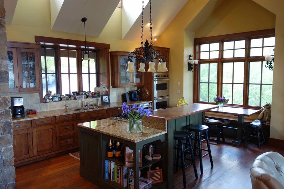 Kitchen with two viking ovens, 6 burner gas Viking range, Viking fridge/freezer 