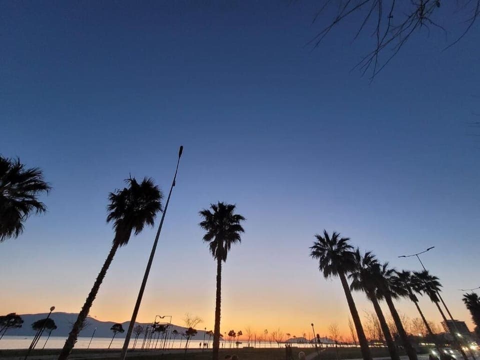 Premium bedding, in-room safe, soundproofing, free WiFi