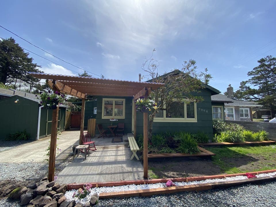 Great covered front porch 