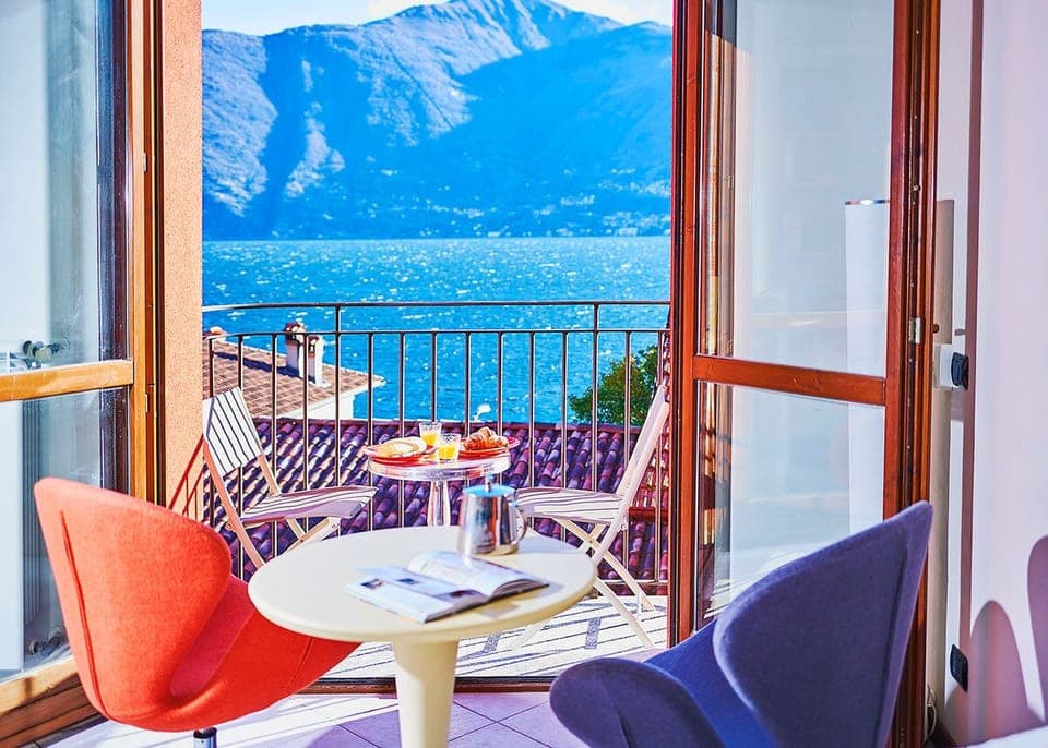 Great Lakeview up to Bellagio,Varenna,Bellano and the alps.
