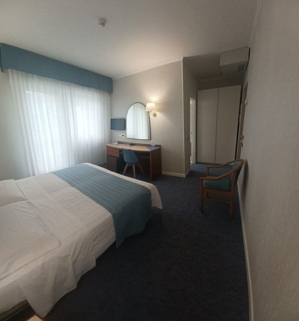 Standard Double Room | In-room safe, individually decorated, individually furnished