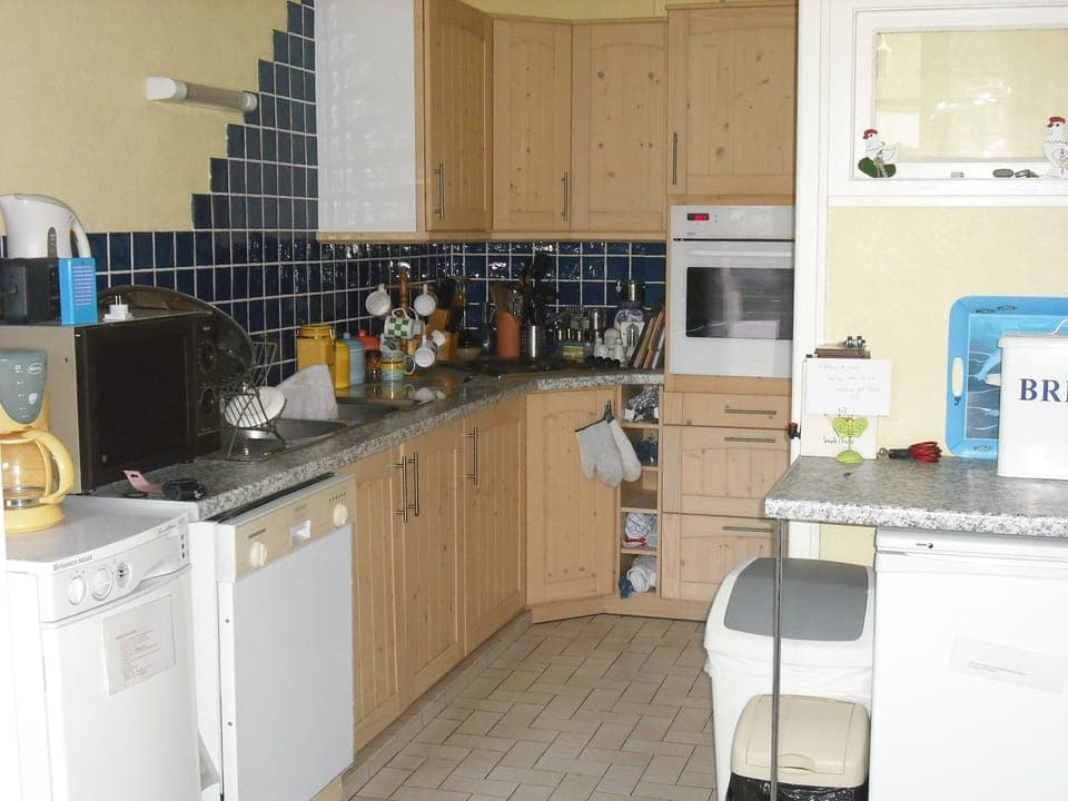 Fully equipped breakfast kitchen