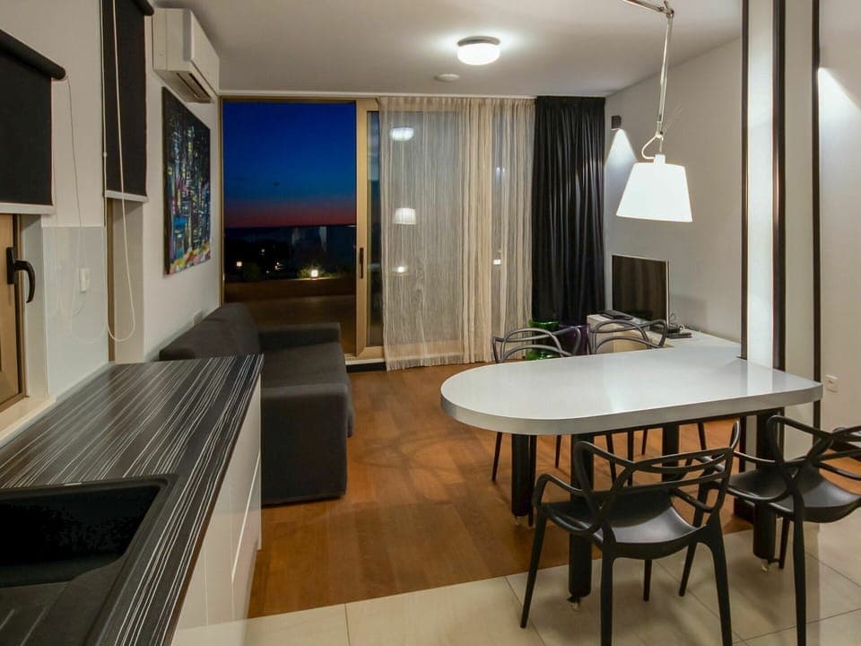 Table, Furniture, Property, Couch, Wood, Lighting, Interior Design, Chair, Floor, Flooring