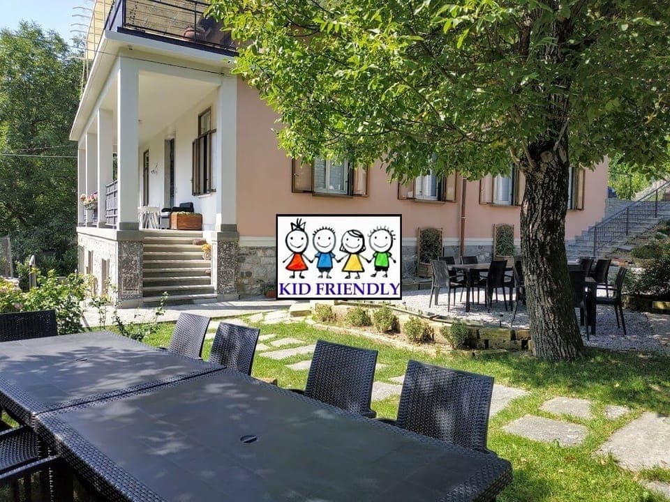 Family friendly villa: home and garden