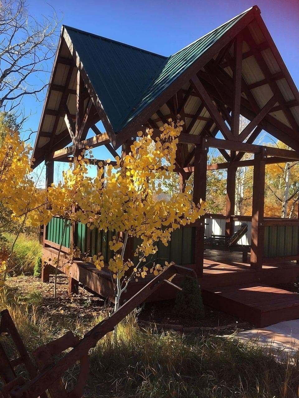 Leaf Peeper Paradise begins at Moose Path Lodge