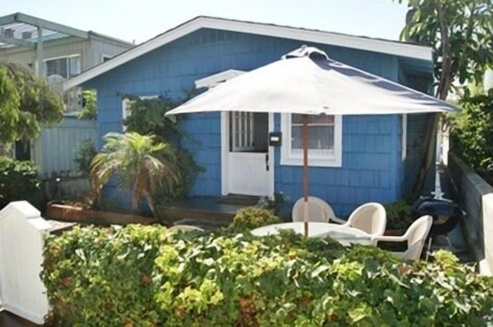 Front of Cottage just 100 feet to the beach