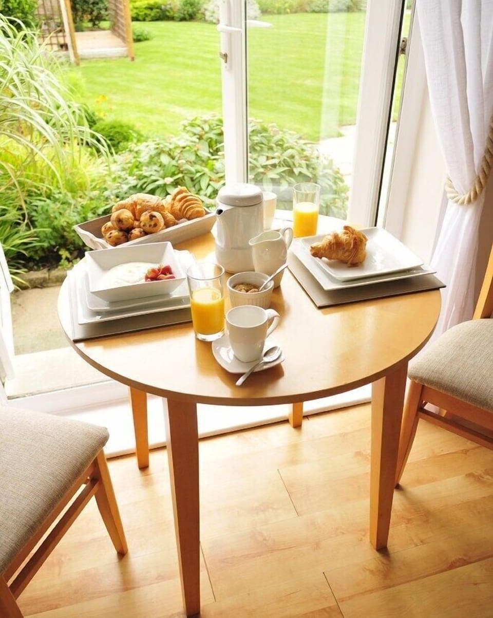 The coastal garden and golf club views.