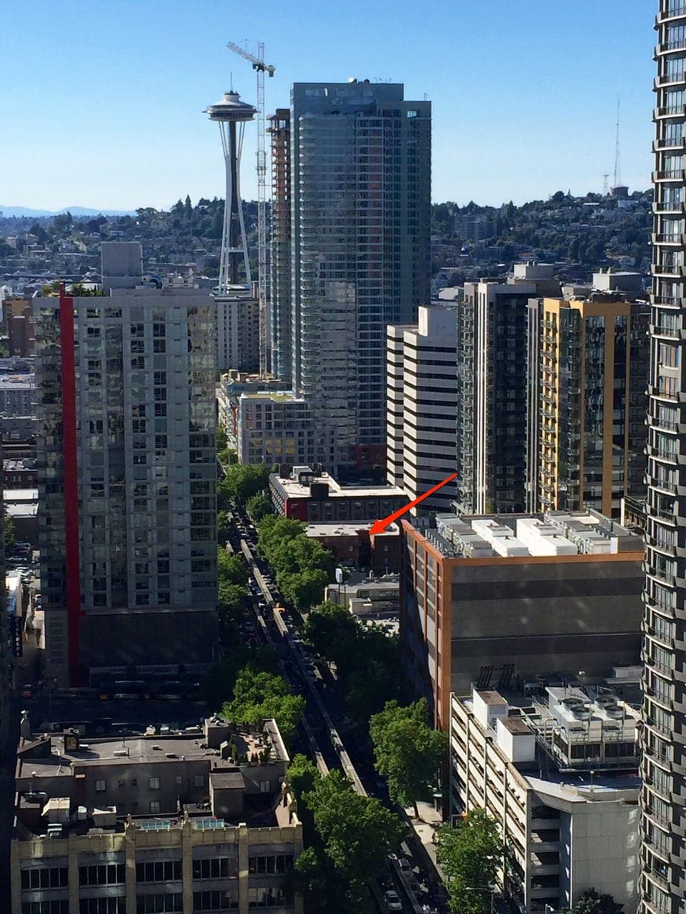 The red arrow points to Swallow's Rest - truly steps from everything!