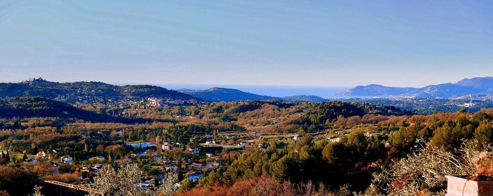 Main Views over Bay of Cannes and Esterelles