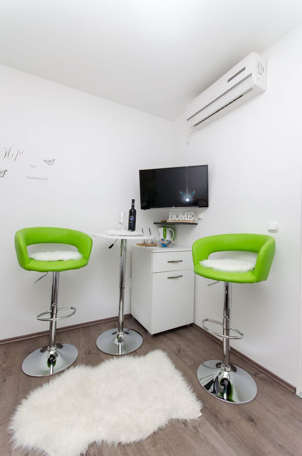 Standard Double Room | Premium bedding, minibar, in-room safe, desk