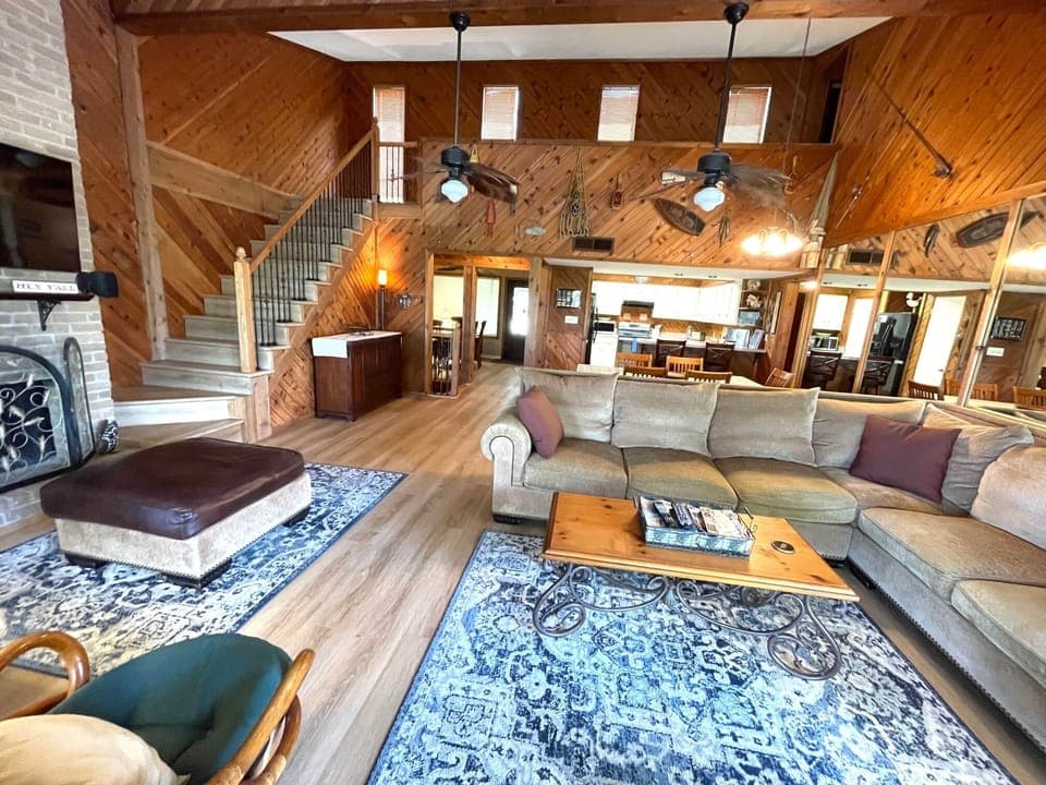 Living room, fireplace, TV, dining table