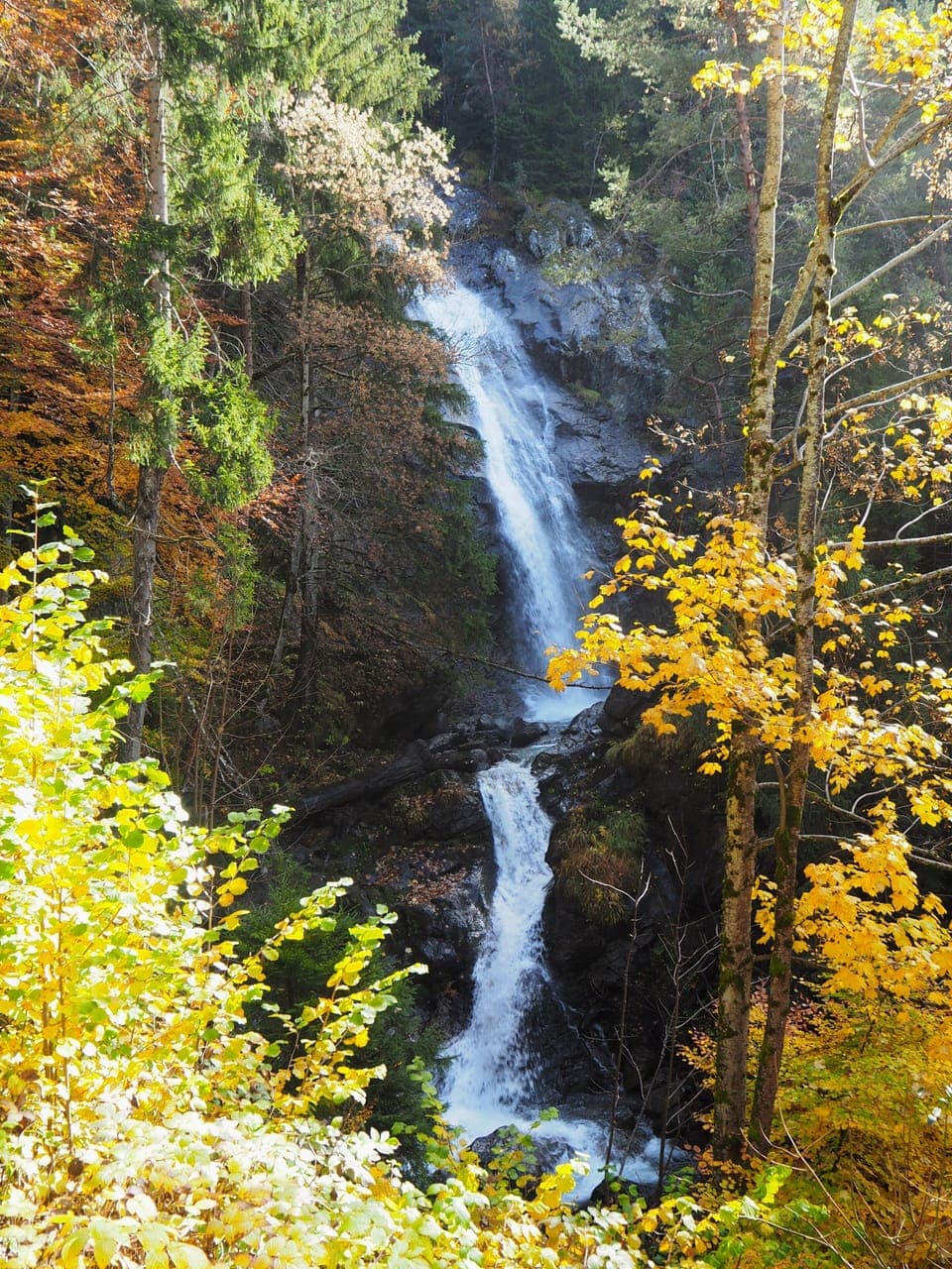 Cascades - 10 minute walk down the hill from chalet.