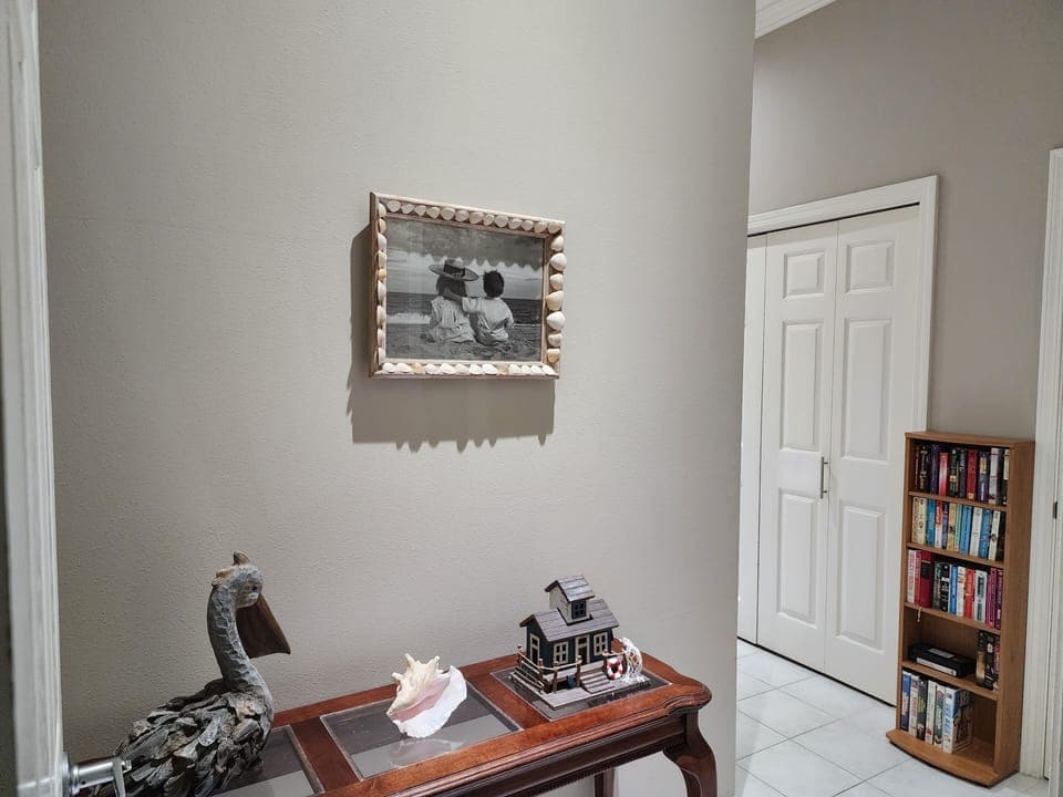 Hallway from second bedroom