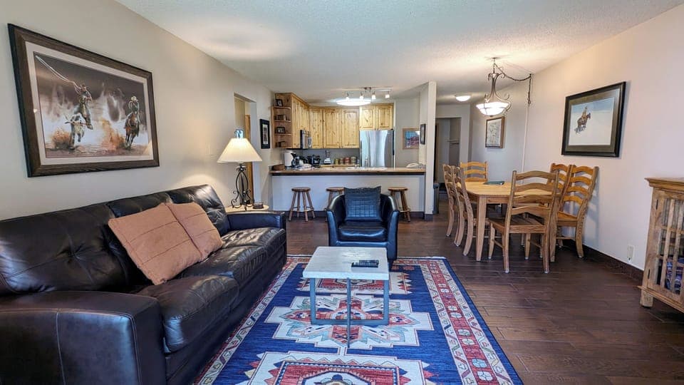 BC West Condo J-1 living room & kitchen