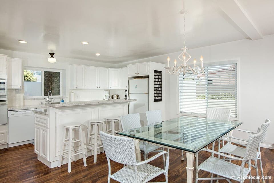 Upstairs kitchen/dining