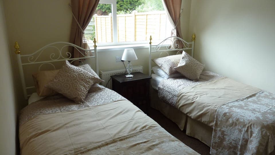 Ground floor rear bedroom