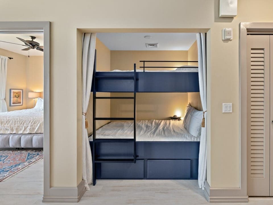 Condo 233 - Hide-a-Way Bunk Bed