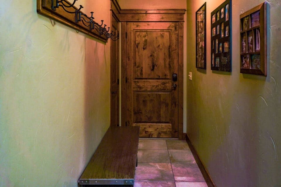 Hallway leading to carport from back door