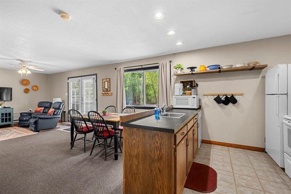 Cottage Kitchen