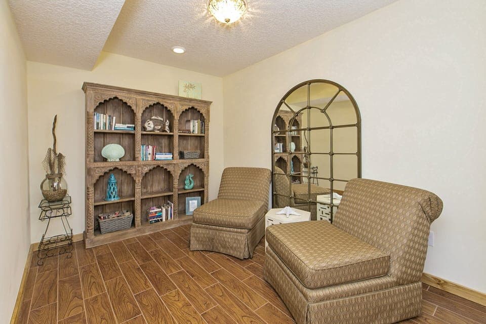 Library/Office