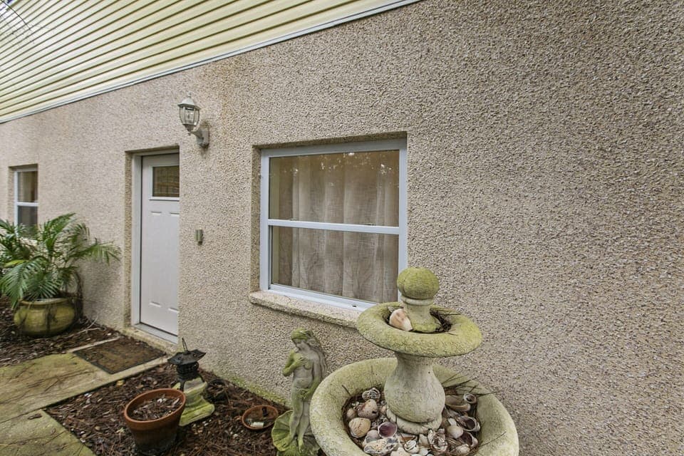Front Entrance Ground Floor Easy Access