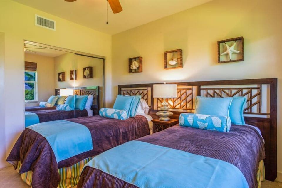 Bedroom 3 - 2 twins (King conversation upon request)