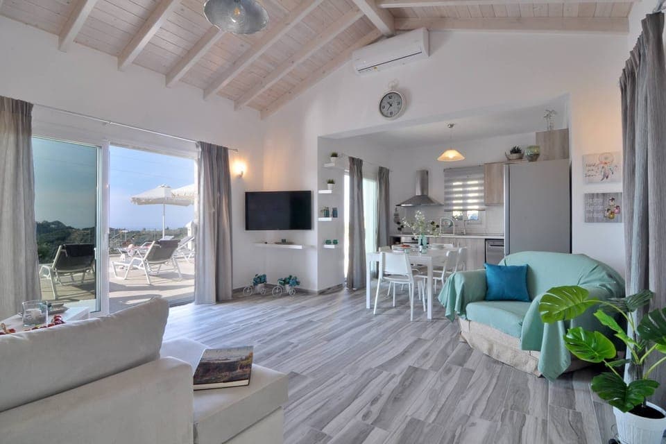 Villa Petra interior