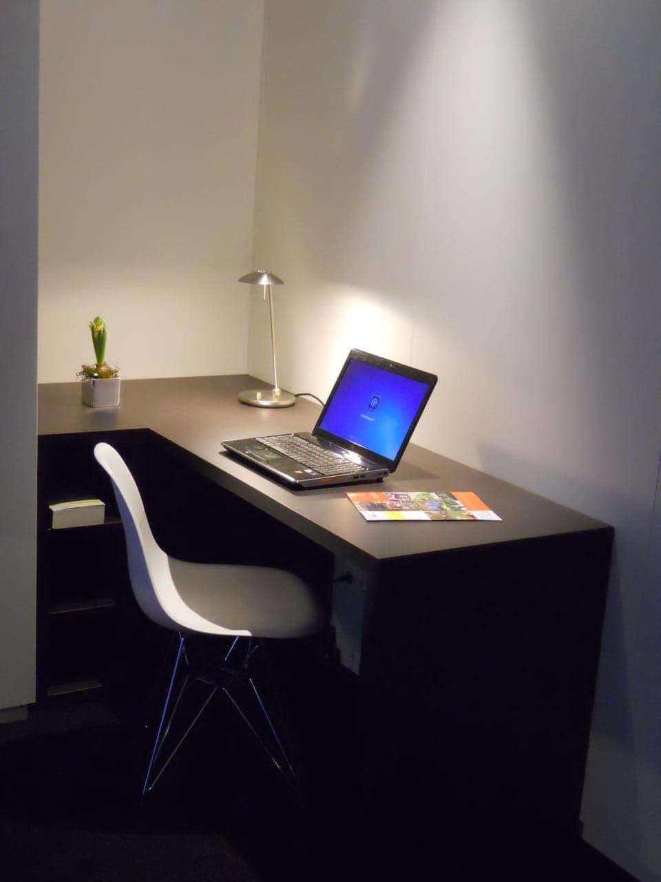 In-room safe, individually furnished, desk, laptop workspace
