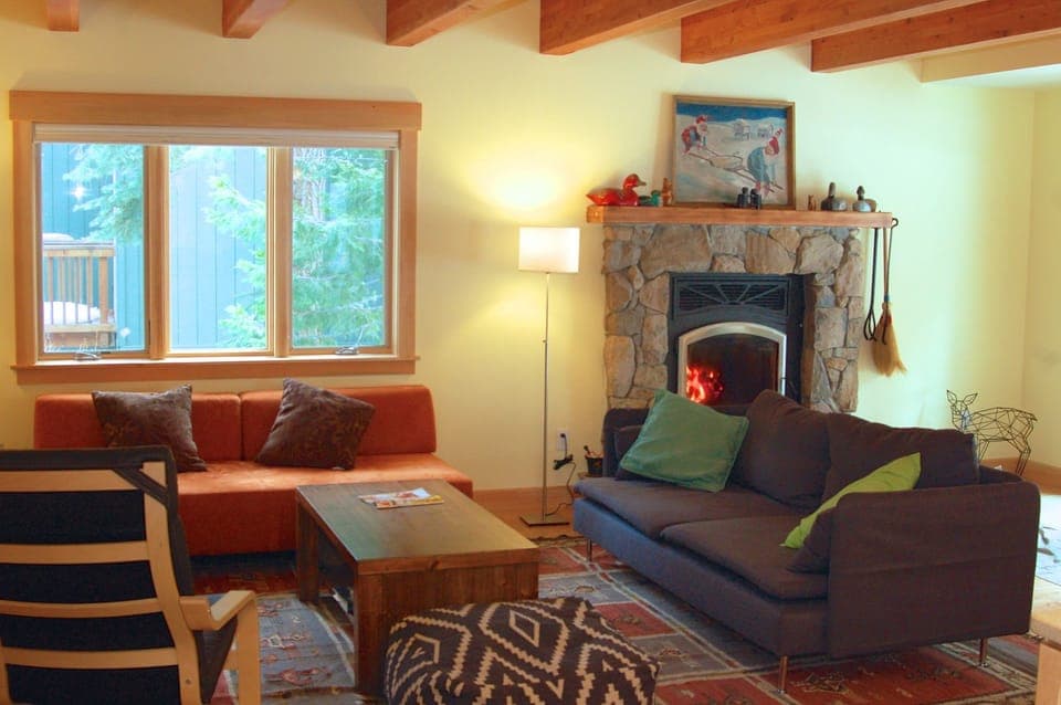 Living room with Fire Place