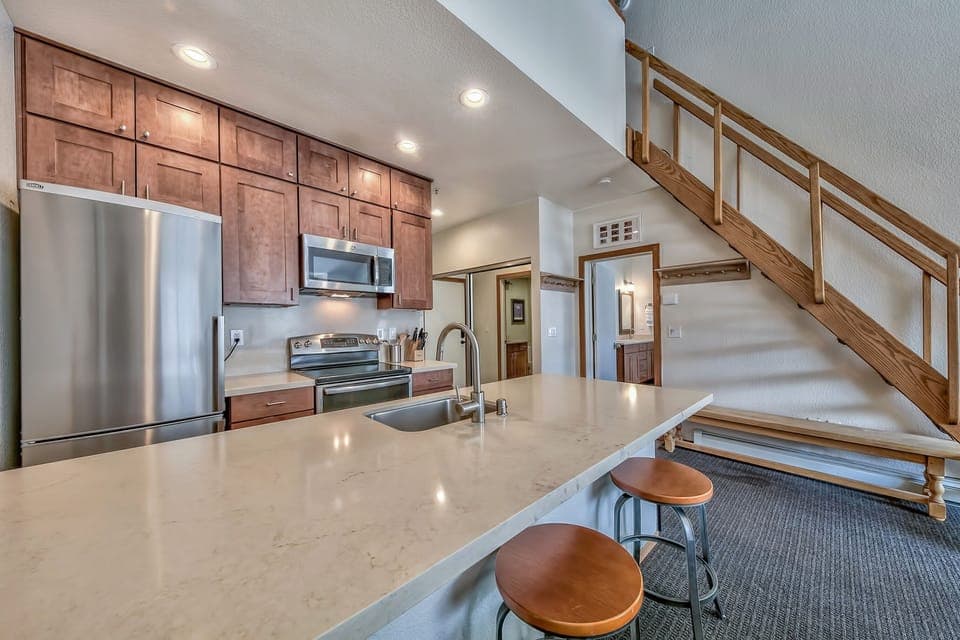 Condo, 2 Bedrooms | Private kitchen | Fridge, microwave, oven, dishwasher