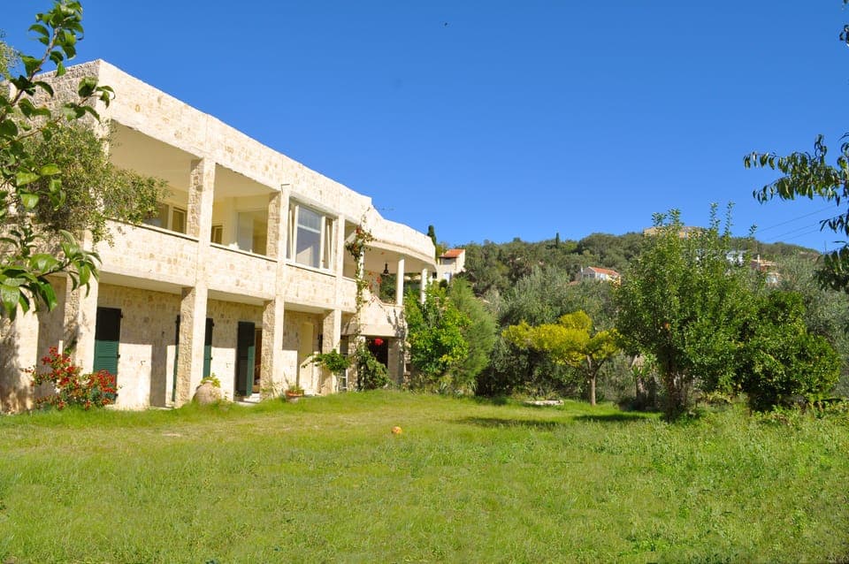 Cozy house in a quiet and sunny location, just 1 km from Pelekas beach