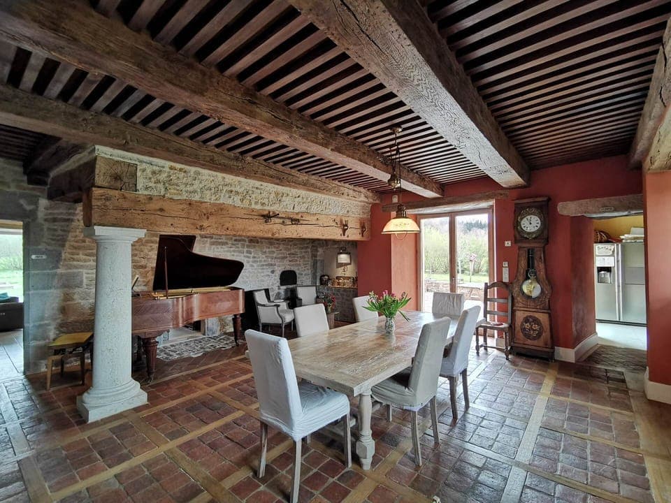 Salle petit déjeuner