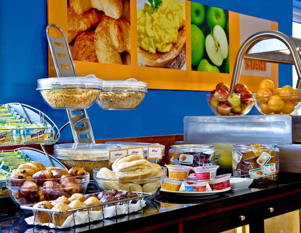 Free daily buffet breakfast