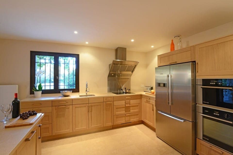 KITCHEN - it's all there for your to enjoy cooking even on holidays
