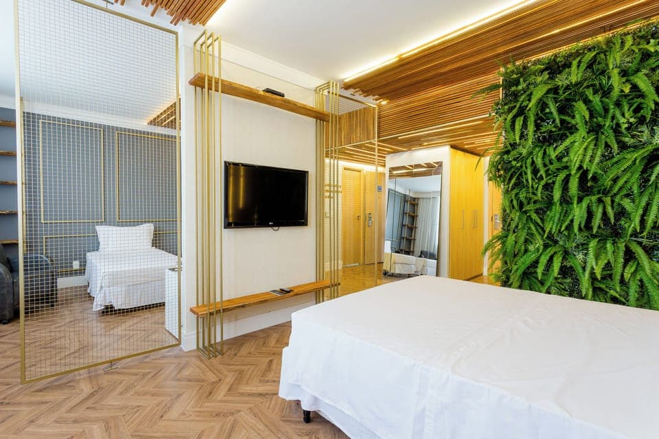 Minibar, in-room safe, desk, laptop workspace