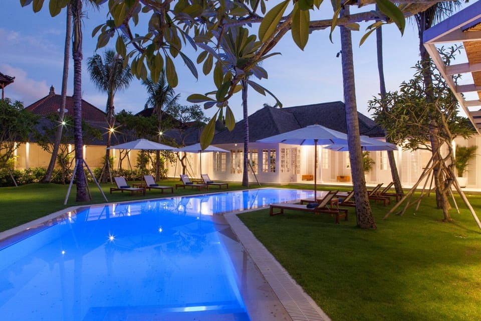 Caribbean Style Villa Seminyak 8 bedroom