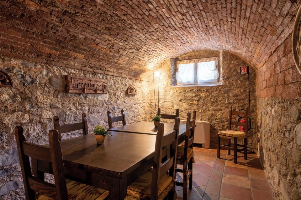 Free daily cooked-to-order breakfast