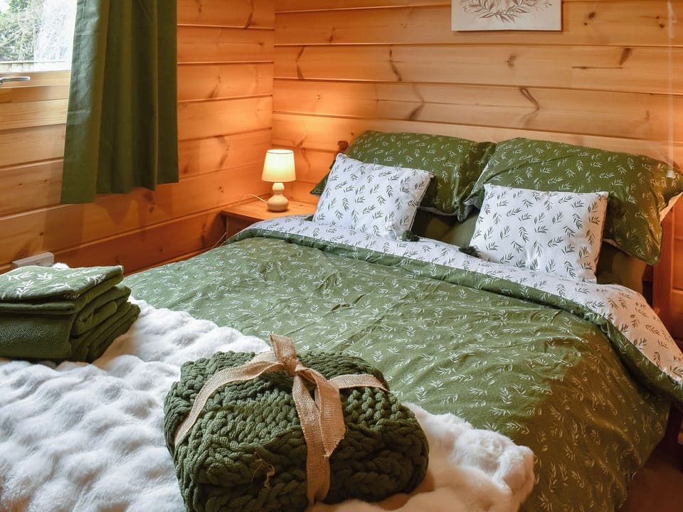 Double bedroom | Bank End Lodge, Carlton