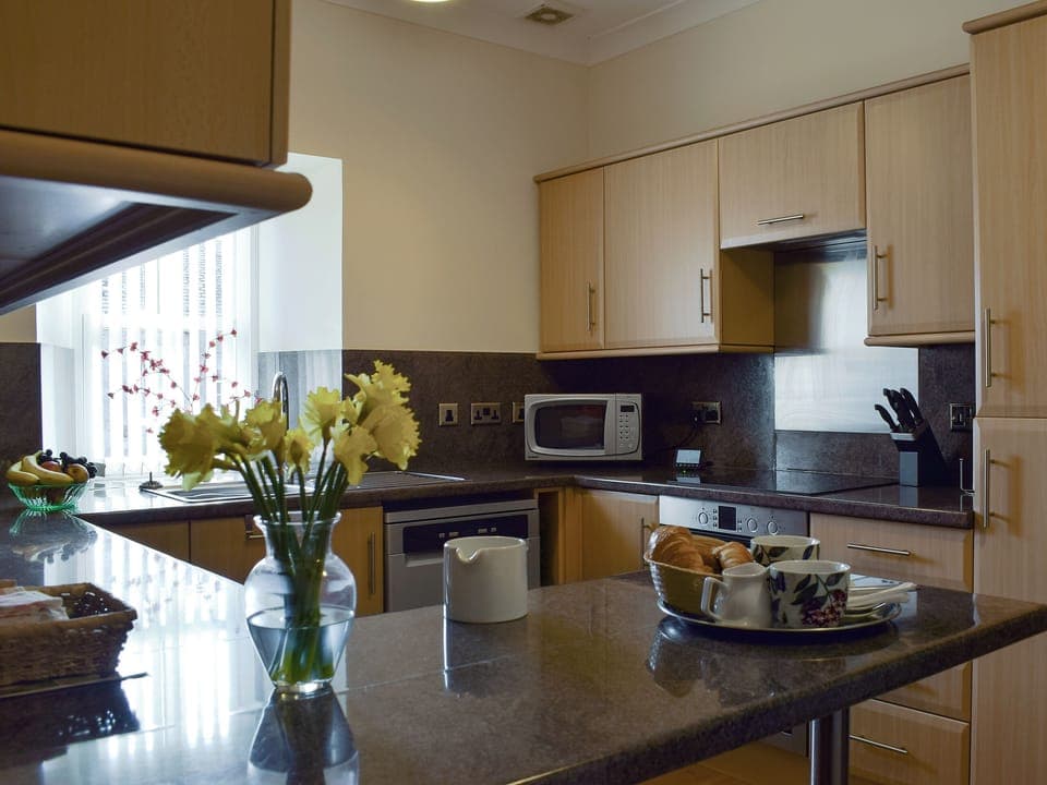 Well equipped kitchen | The Horsemill, Kelty, near Dunfermline 