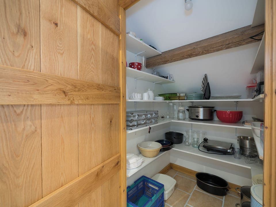 Kitchen area | Y Beudy, Pwllglas, near Ruthin