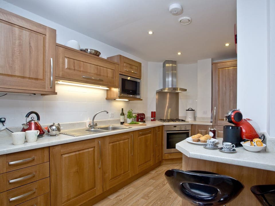 Kitchen | Poseidon Penthouse - Bredon Court, Newquay
