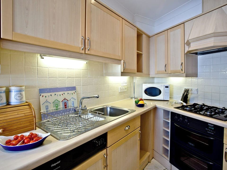 Kitchen | 55 Moorings Reach - Moorings Reach, Brixham