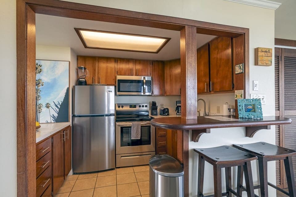 Hanalei Colony Resort I1 | updated kitchen - Hanalei Colony Resort I1 | updated kitchen
