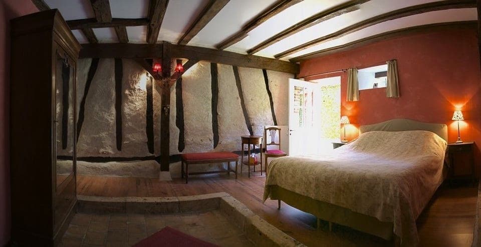 Junior Suite (Le Pressoir) | Premium bedding, blackout drapes, soundproofing, iron/ironing board