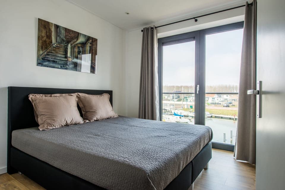 Apartment (Uithaven 10C) | 2 bedrooms, cribs/infant beds, free WiFi