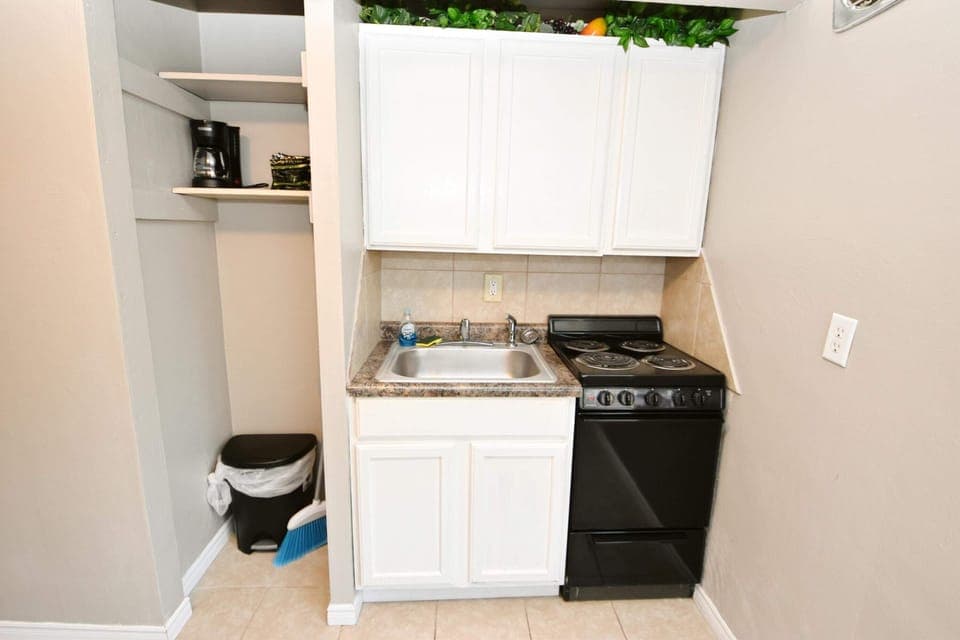 Kitchenette