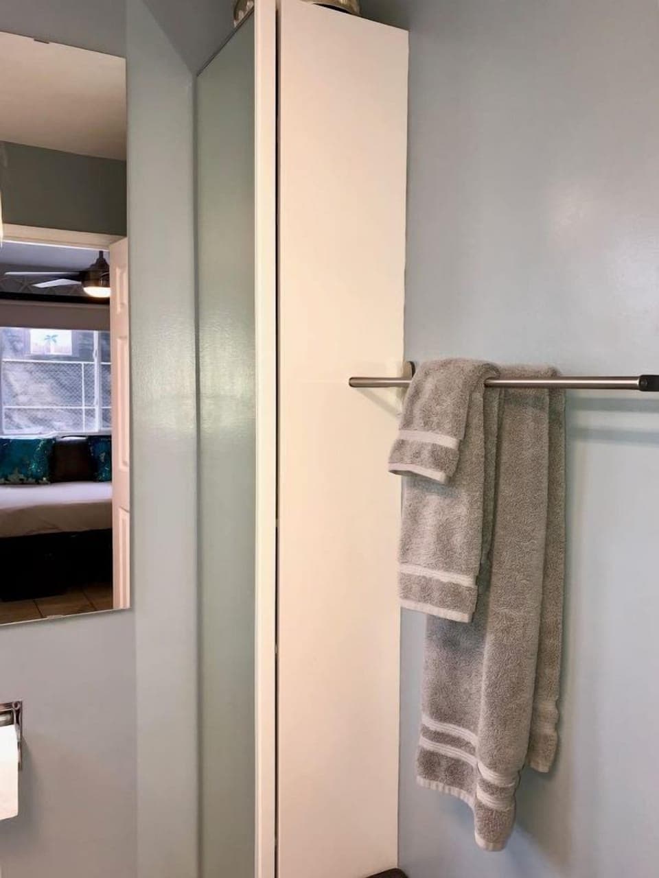 Beautiful Studio bathroom