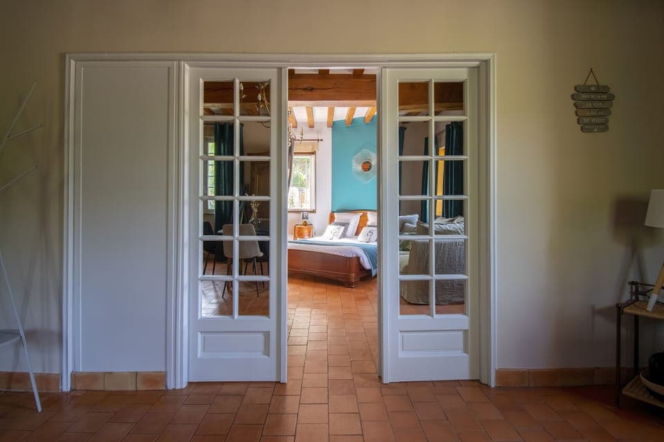 Standard Room, 1 Queen Bed, Non Smoking, Connecting Rooms (Suite du Prieuré) | Premium bedding, individually decorated, individually furnished, desk