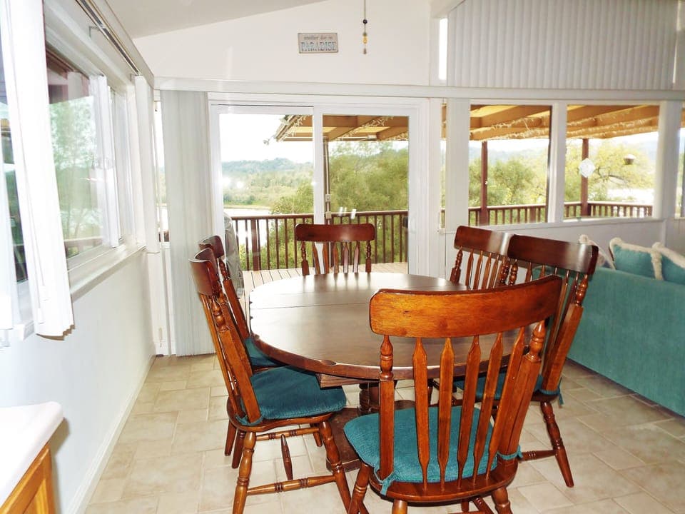 Dine in and have views too