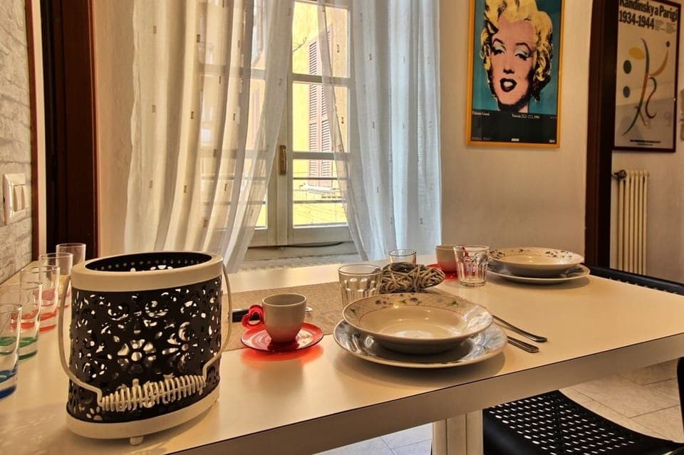 Studio, 1 Bedroom | In-room dining